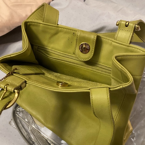 Coach lime/Olive Green Leather Soho Shoulder bucket Bag K6C-4157 - Picture 9 of 10